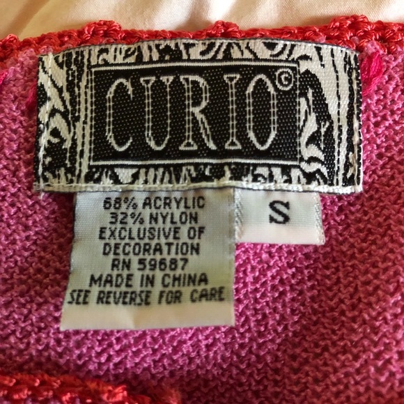 Pink bohemian sweater w/ embroidery and bead trim. - Picture 4 of 4